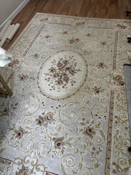 Продам ковёр 2×3