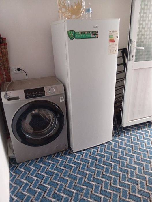 Nurobot shahrida 3 honali  UY SOTILADI