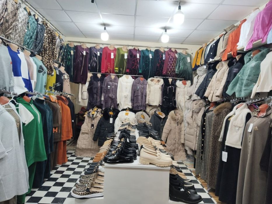 U erining kunnilingusidan chiqadi