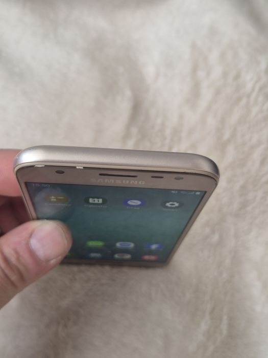 Telefon Samsung J3
