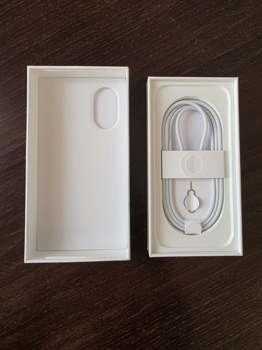 iPhone 17 256 gb в идеал. сост. + чехол + защита на экран
