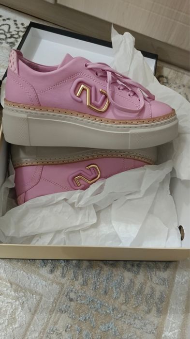 Продам Nursace( ориг) 36 р