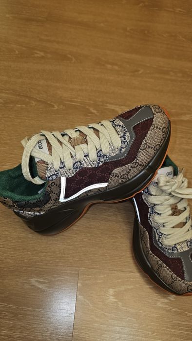 Продам кросовки Gucci