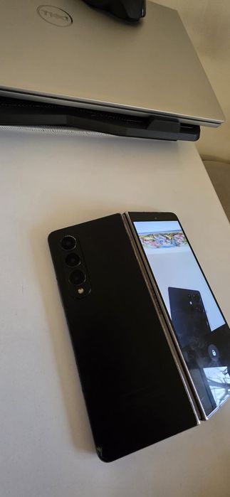 Samsung Z Fold 4