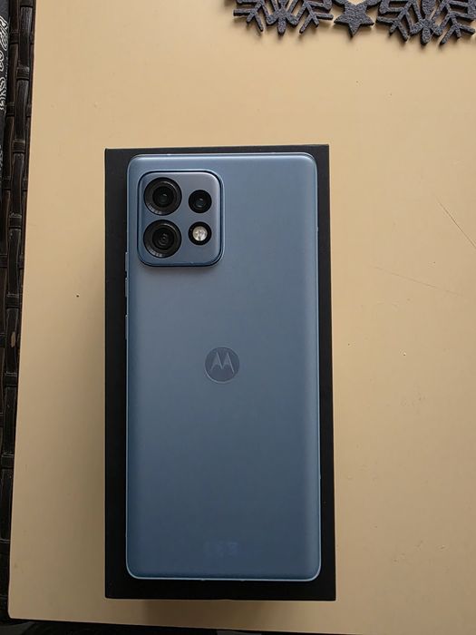 Motorola egde 40 pro 12 Gb RAM 256 Gb