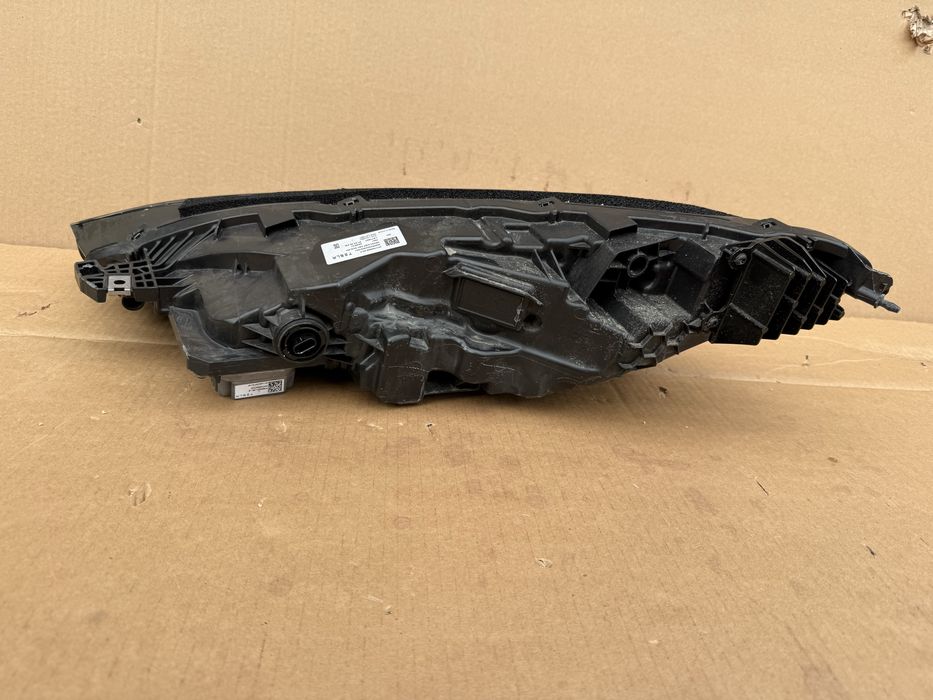 Фар Tesla Model 3 Highline - 2024