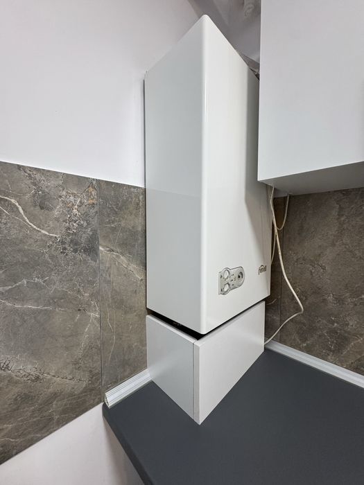 Inchiriez apartament zona centrala Valenii de Munte