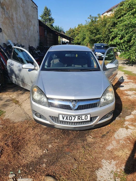 Fata completa / Piese dezmembrari Opel Astra H Gtc 1.6 benzina