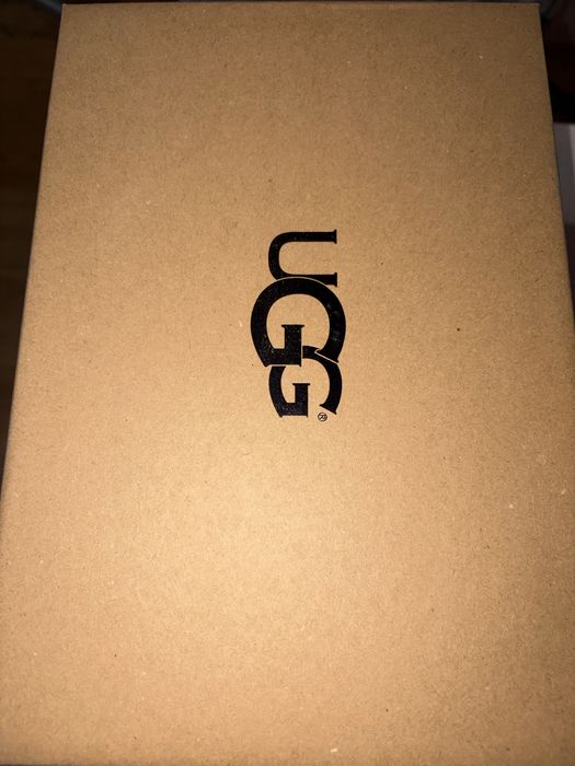 Продам теплые UGGI