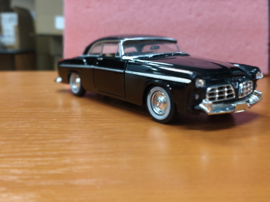 Метална количка макет на  Крайслер   С300