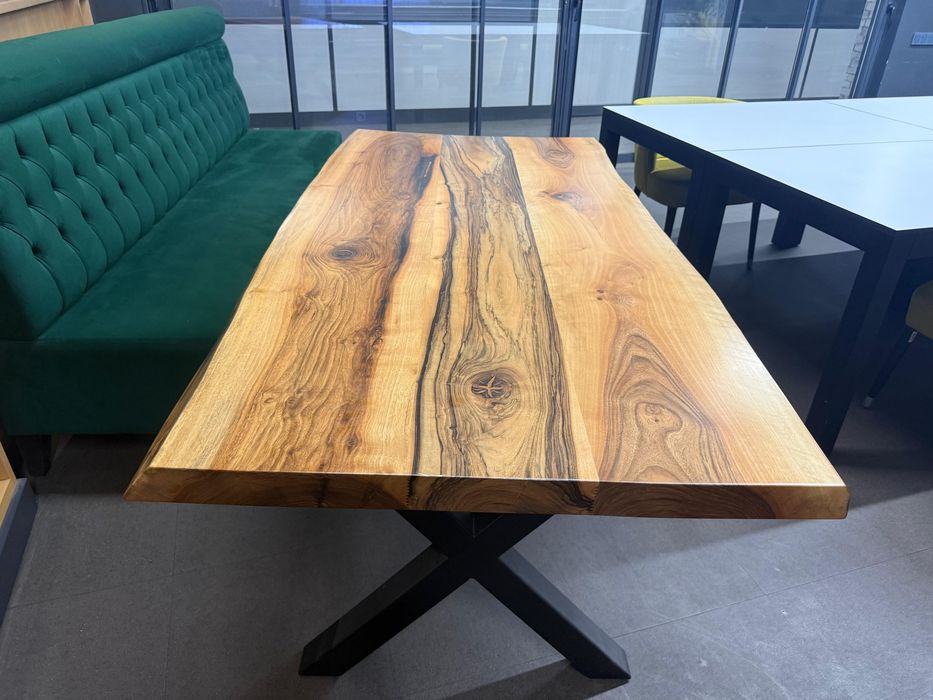 Чистый Деревянный стол