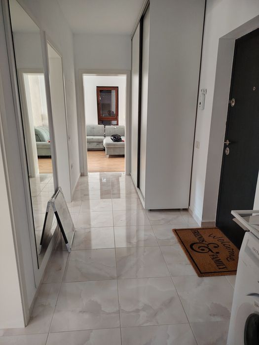 Vând apartament Sânpetru rezidence