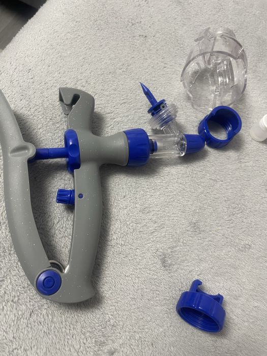 Pistol seringa automata