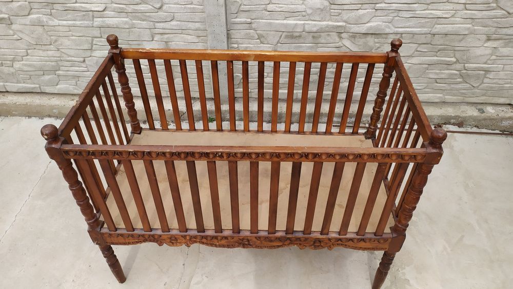 Продам детскую кроватку