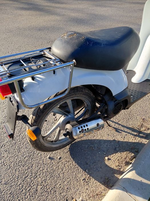 Scuter Honda SKY 50.