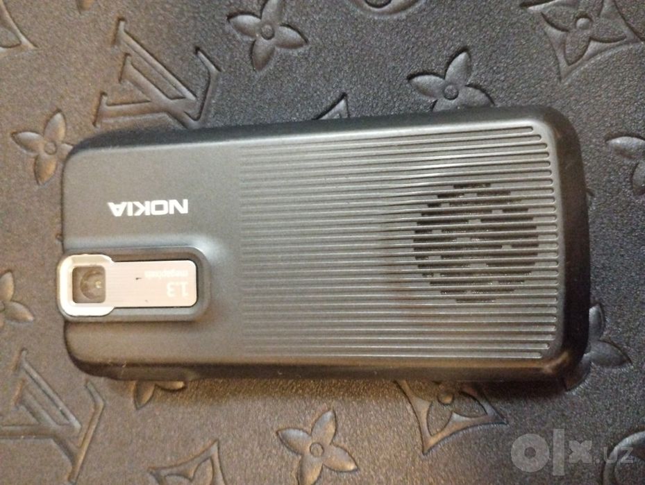 Assalom alekum Telefon Sotiladi Original Nokia 7100 Supernova
