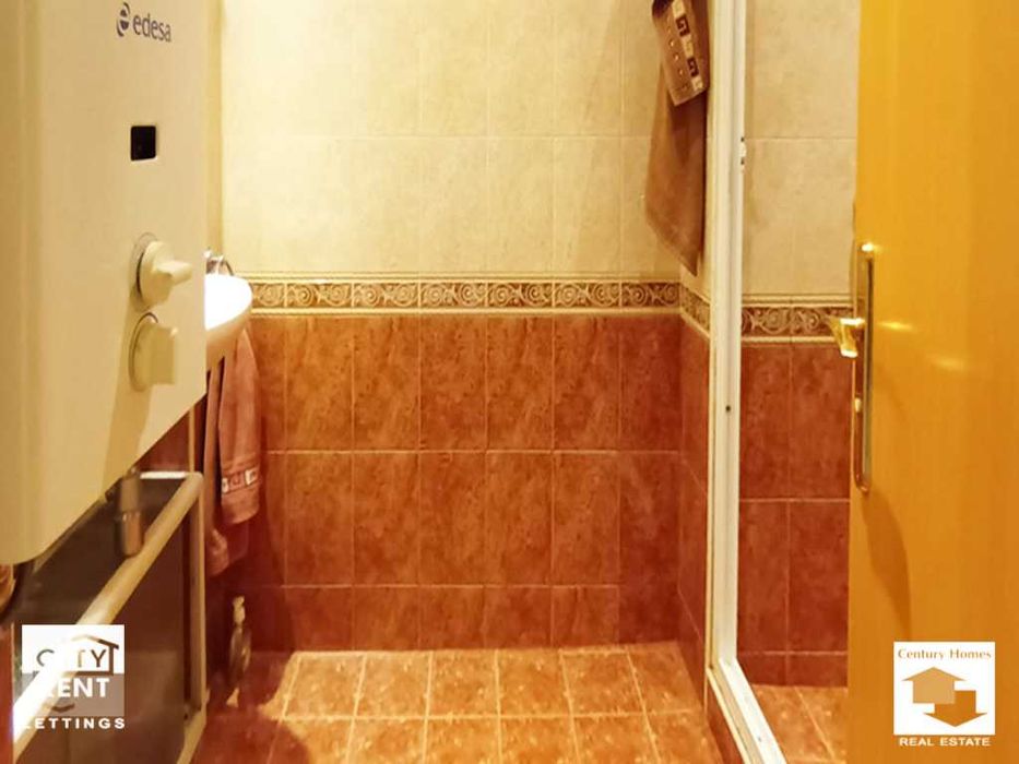 Дава се под наем Четиристаен апартамент в Велико Търново, Център - 110 кв.м за 460 € - Снимка #11