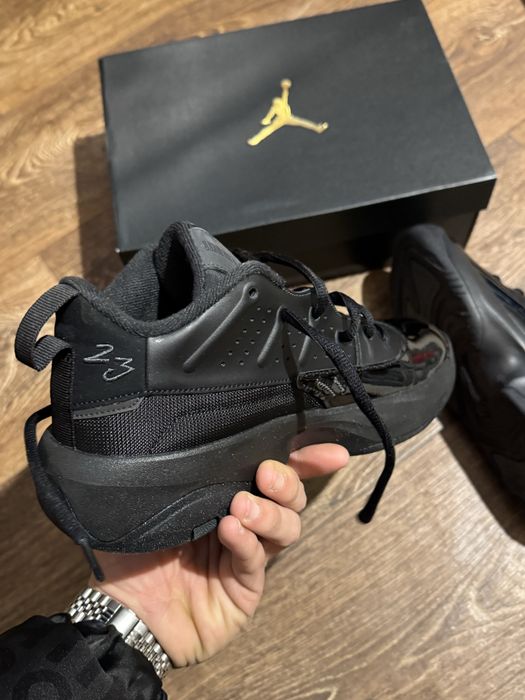 Jordan max aura 7