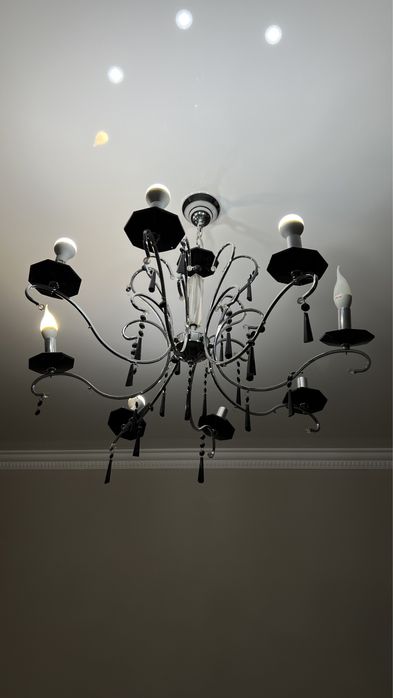 Люстра.5000тг. В хорошем состоянии