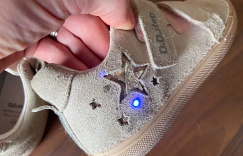 Pantofi DDStep, gri cu luminițe, mărimea 29 (18,5 cm interior)