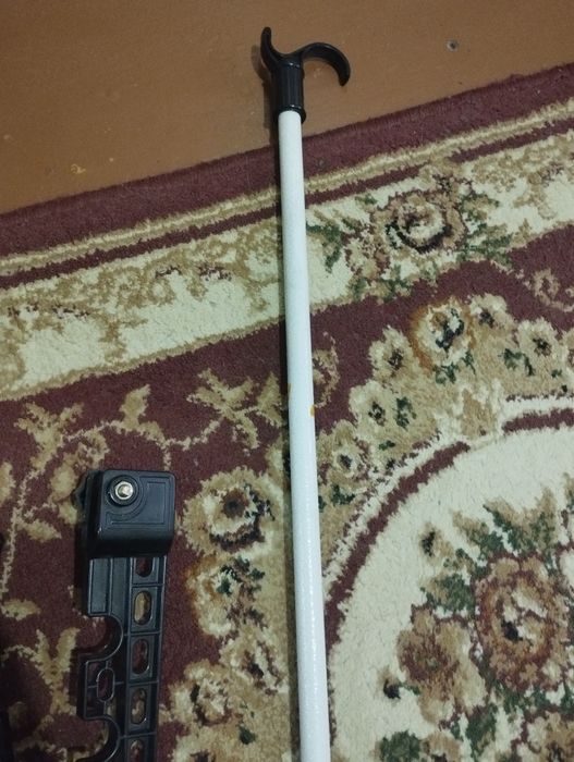 Продаю срочно вешалку