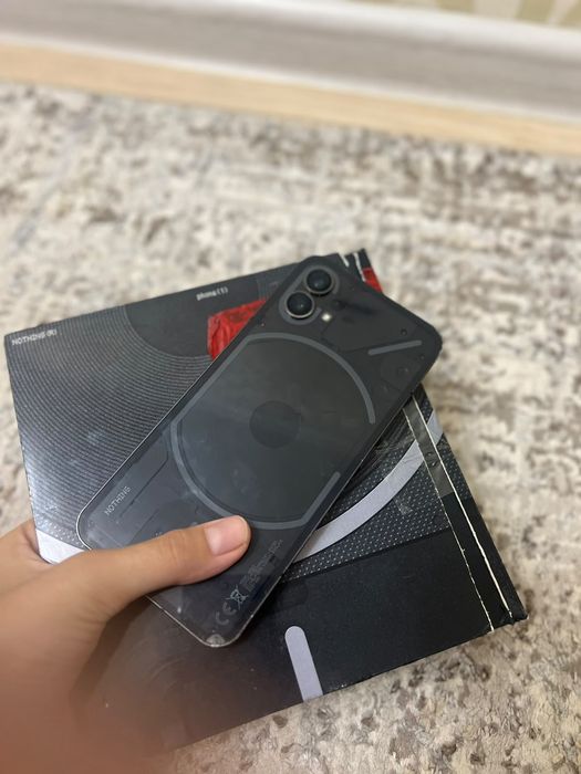 Nothihg Phone 1 128 GB 110000