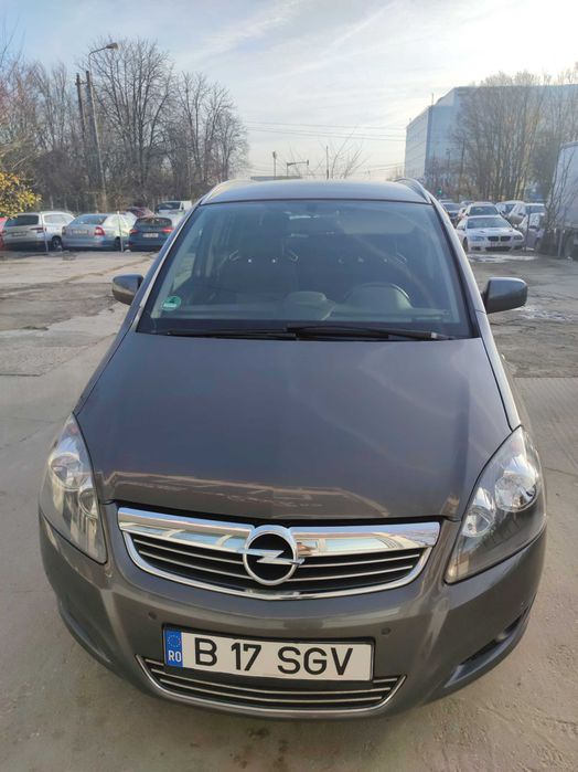 Opel Zafira 7 locuri