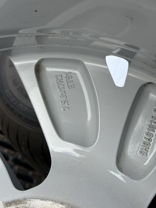 Jante Belmont R17 VW originale + anvelope vara 225/45/17 Golf 8