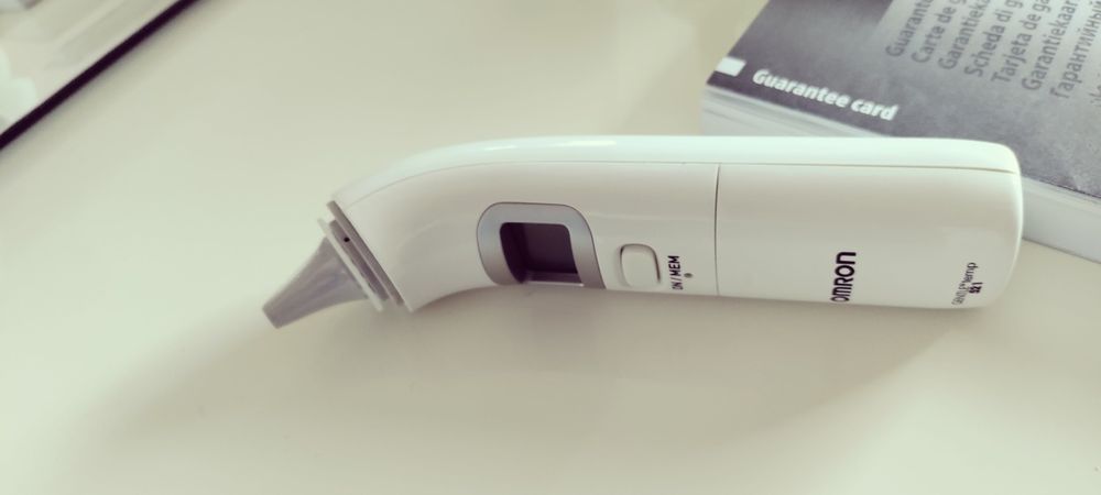 Термометър инфраред Omron gentle temp 521