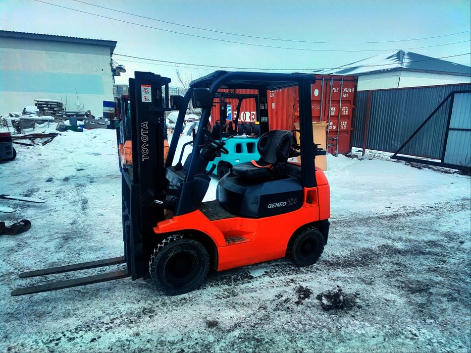 Продам вилочный погрузчик. Кара