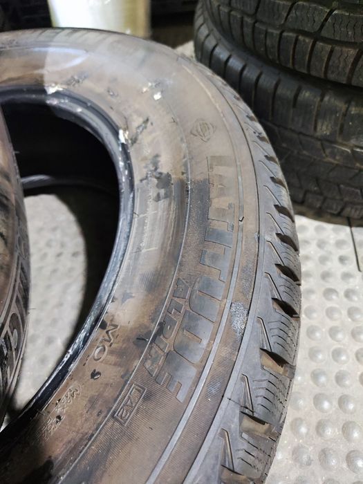 2 бр зимни 235/65/17 Michelin