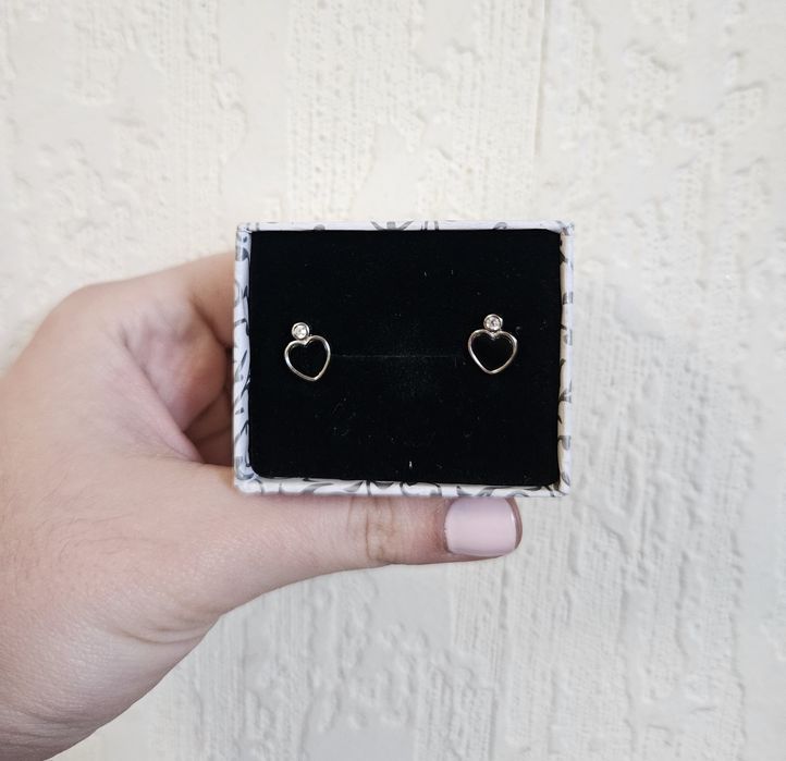 Нежни сребърни обеци