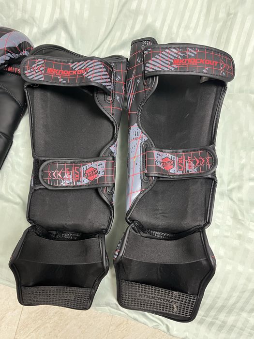 Vand echipament kickbox