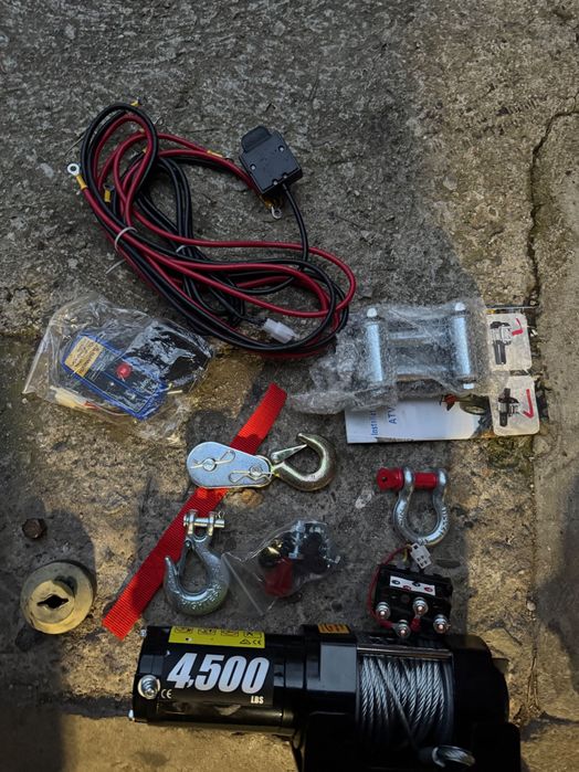 Лебедка  електрическа 4500 lb Нова