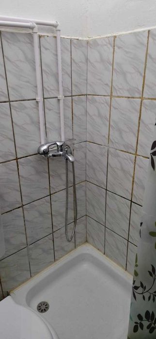 Inchiriez garsoniera zona Contactoare Et 1