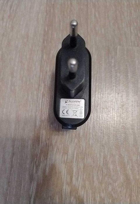 Încărcătoare / alimentatoare / adaptoare