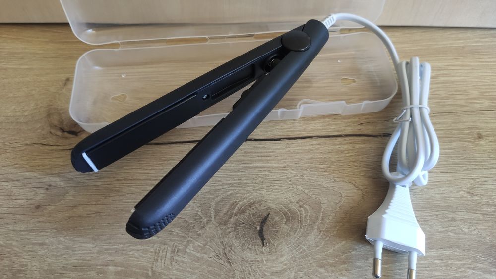 Мини преса за коса