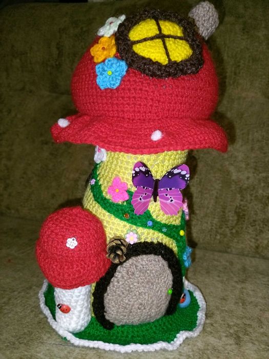 Приказна къща гъба ръчно изработена по собствена идея