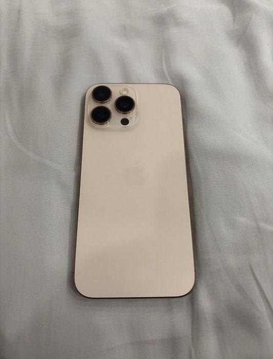 Продам айфон 16 про макс