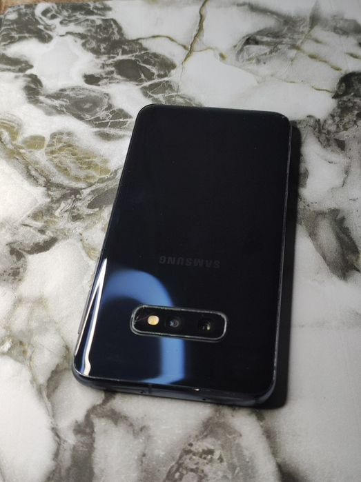 Samsung Galaxy S10e