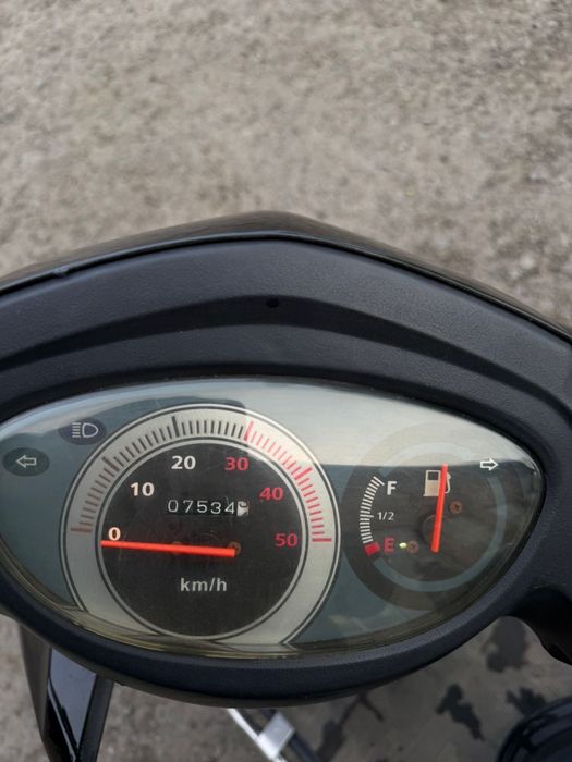 Продам скутер м8