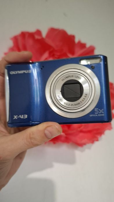 Olympus X-43 компактен дигитален фотоапарат