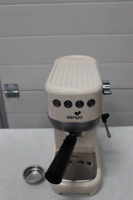 Кафемашина Senya Tasty 20 бара, кафе машина за еспресо и капучино 1300 W, термоблок, разпенител за мляко, автоматично изключване