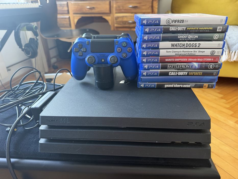 Play station 4 pro  1 TB