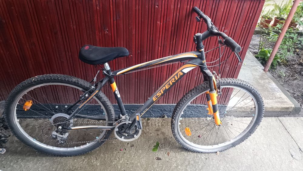 Vând Bicicleta esperia