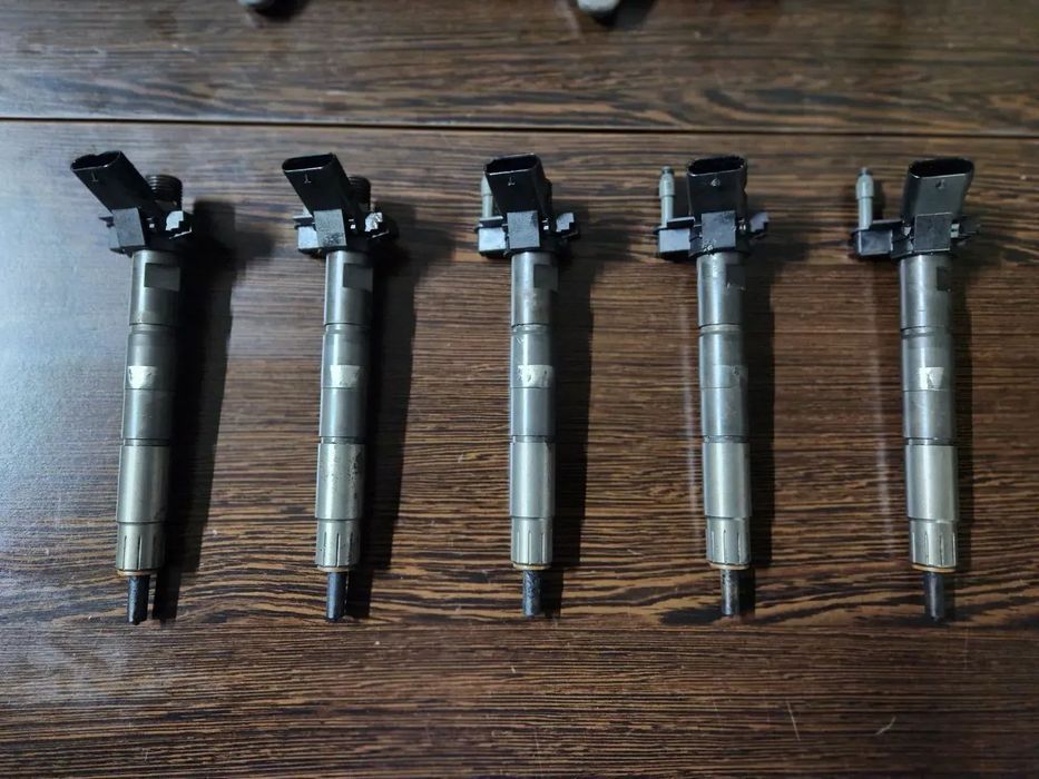 Injectoare Injector Nou Sub 1.000 Km Bmw 3.0 D 4.0 D Euro 6 B57 Cod  G20 G21 G30 G31 G01 G02 G11 G1
