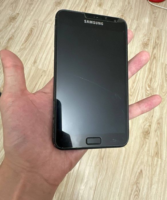Samsung srochniy sotiladi