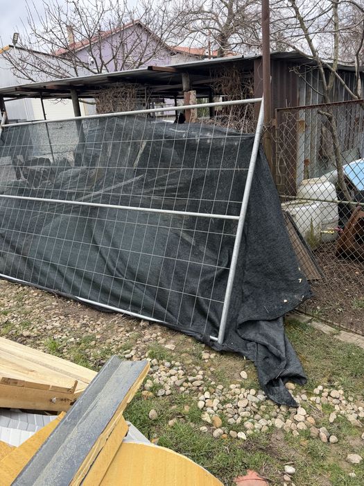 Строителна ограда - Порта