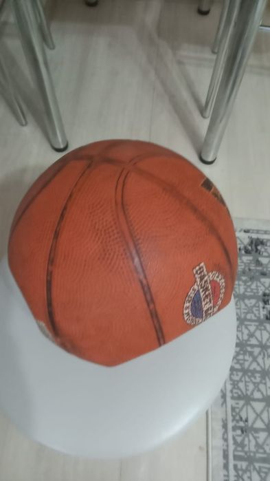 Баскетбольный мяч