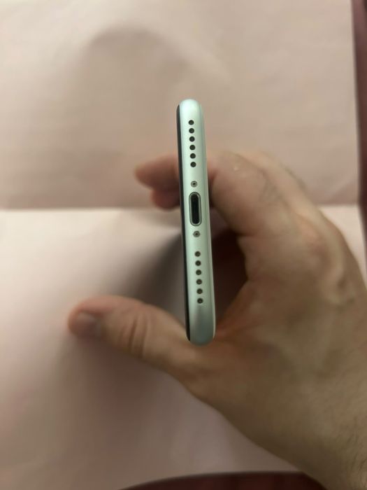 Iphone SE 2020 de 64 GB Alb